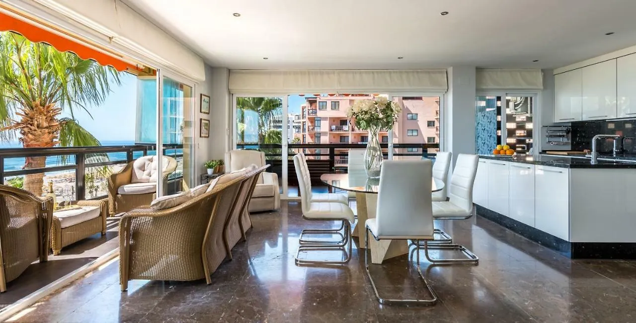 El Remo Deluxe Apartment Torremolinos